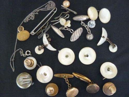 CUFFLINKS AND MIXED LOT