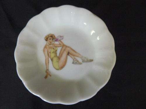 ROYAL VERMONT HAND PAINTED ASHTRAY OR PIN DISH 10.5 CM