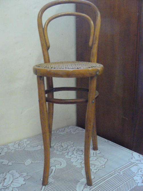 BENTWOOD CHAIR V ERY GOOD CONDITION PLEASE HAVE QA LOOK