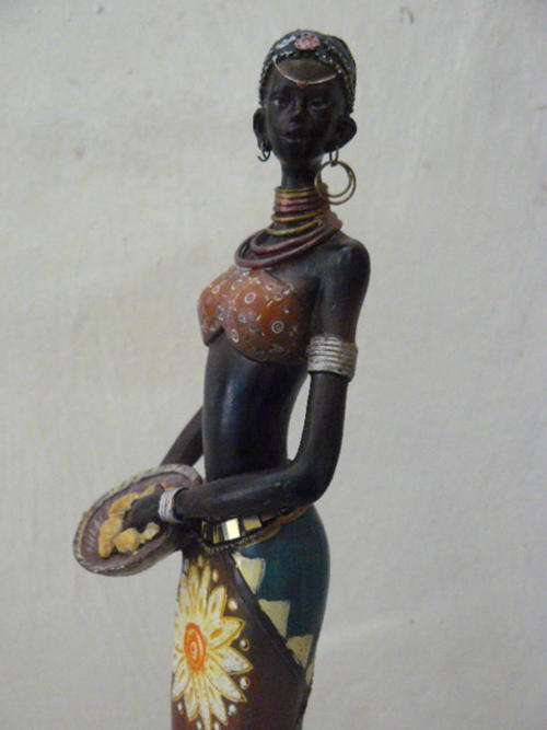 VILLAGE LADY 38 CM TALL WOODEN