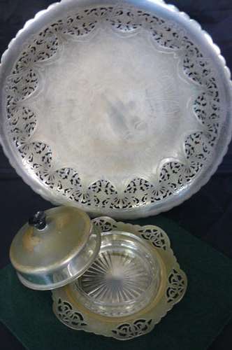 BUTTER DISH AND BOWL WITH FEET