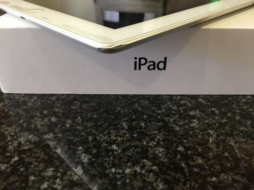 Apple iPad 4 32GB Wifi & 4G - White (used)