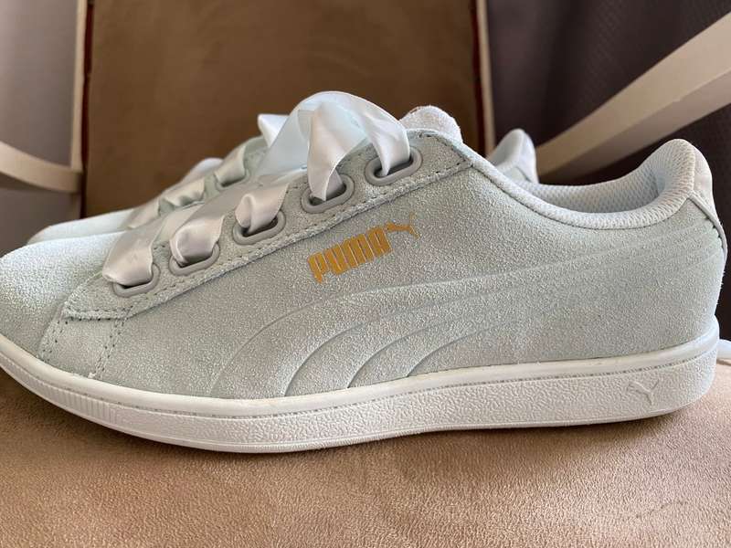 Puma tekkies store