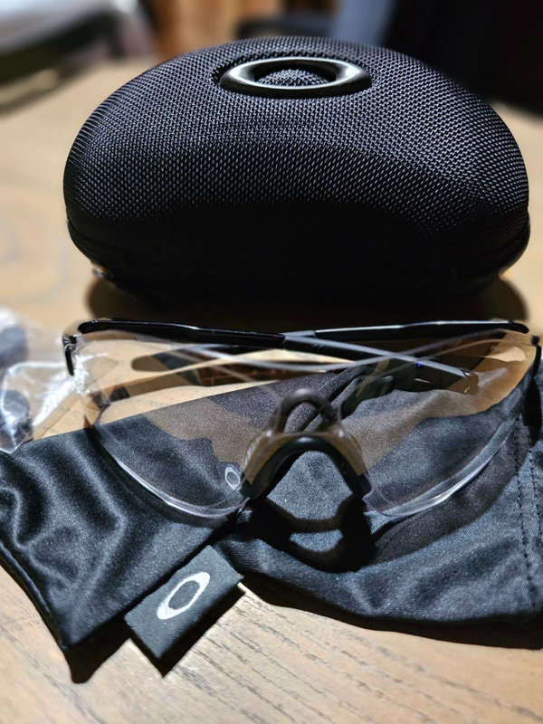 Oakley EV Zero Path Photochromic Sunglasses
