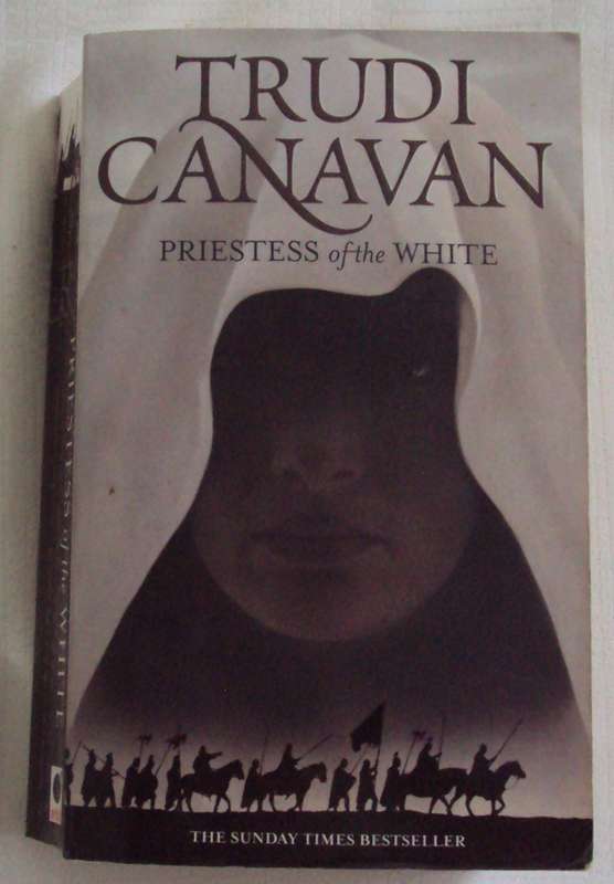 Priestess of the White Trudi Canavan (Age of Five 1)