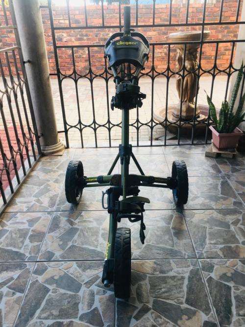 CLICGEAR PUSH CART.
