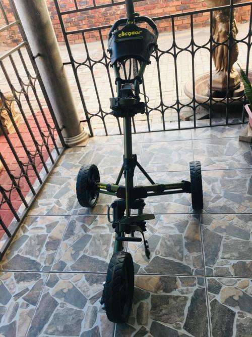 CLICGEAR PUSH CART.