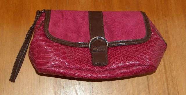 Free postage - Pink make up bag mock croc and suede with free make up brushes