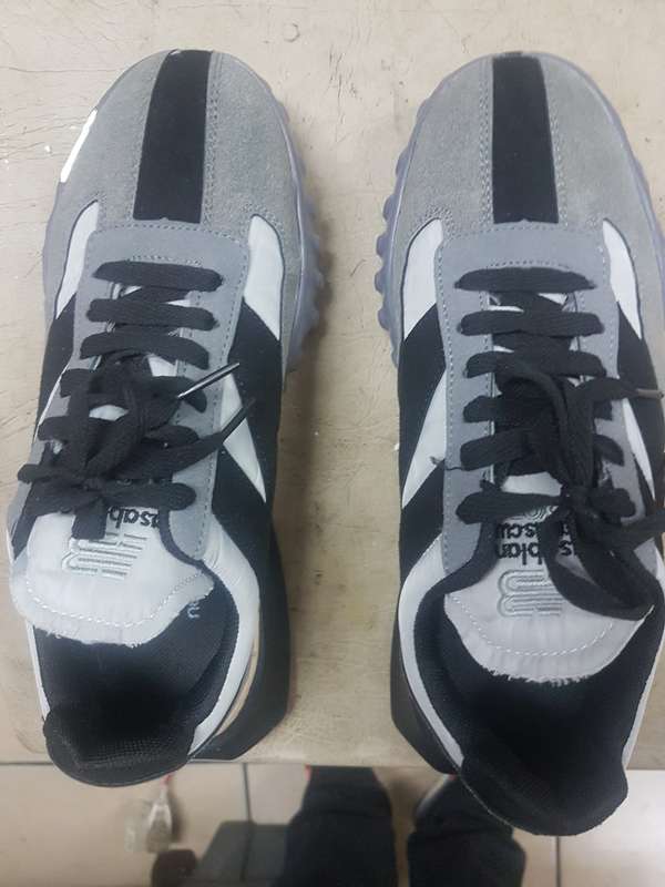 new balance tekkies