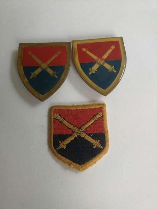 SA Army -   Artillery School (all pins intact)