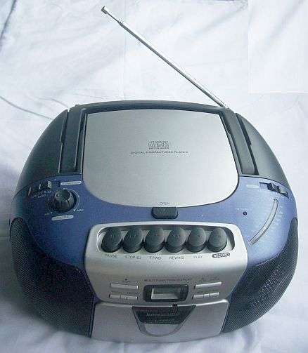 FM Radio, CD/Cassette Player