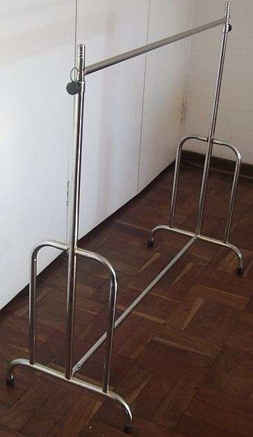 Stand Alone Clothes Rack