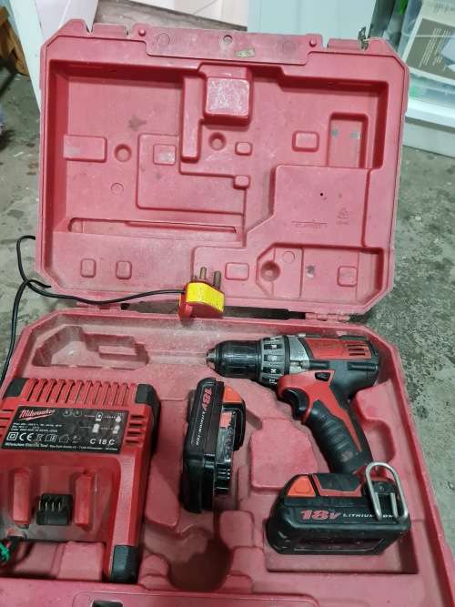Milwaukee cordless drill