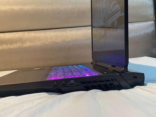 sager/metabox g170km g rtx 3070 i9 11900k laptop