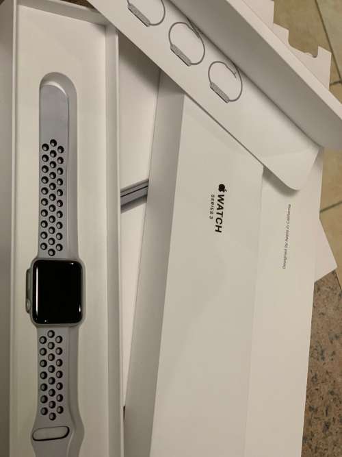Apple Watch Series 3 38mm Nike - Silver - Certified Preowned - Grade A