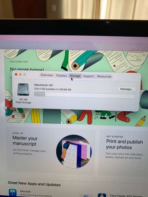 Apple Macbook Pro 13-inch 2017 Model Retina Display - Intel Core i5 - 8GB RAM - 256GB SSD - Preowned