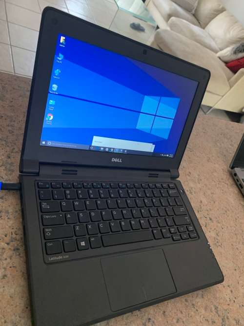 Dell Latitude 3150 - Intel Celeron - 4GB RAM - 256GB - Certified Preowned - Grade A