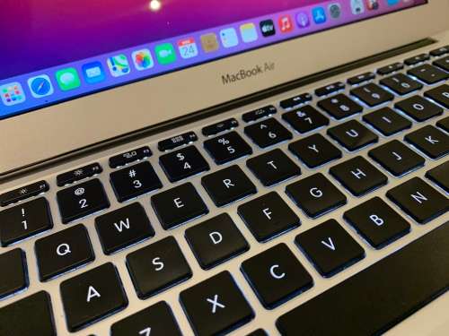 2015 Macbook Air - Intel Core i5 - 4GB RAM - 128GB SSD - Preowned - Like New ~Free Shipping