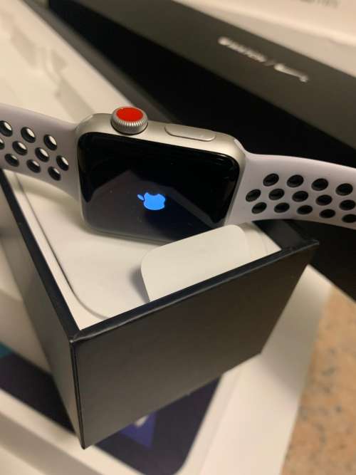 Apple Watch Series 3 38mm GPS Nike Sport Edition - Silver - Certified Preowned - Grade A ~Like New