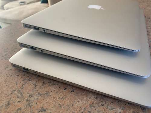 Macbook Air 13-inch 2015 - 256GB - Silver - Preowned - Grade A  ~ Like New ~ FREE Shipping