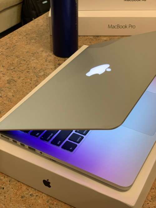 Macbook Pro - Intel Core i5 - 8GB RAM - 128GB SSD - Retina - Preowned - Grade A ~ FREE Shipping