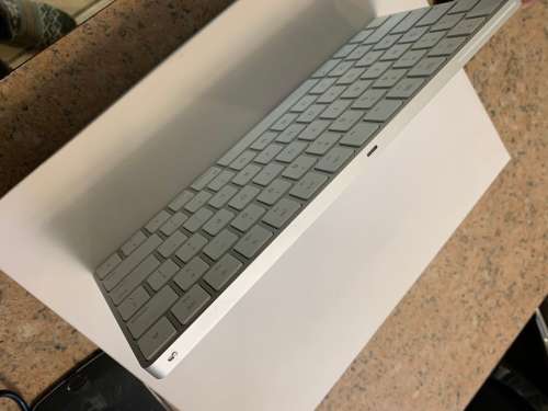 Apple Magic Keyboard 2 - Rechargeable ~ Like New ~ FREE Shipping