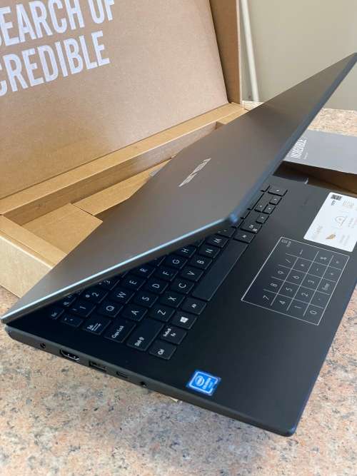 Asus E410M - Intel - 4GB RAM - SSD LAPTOP ~Brand New ~FREE Shipping