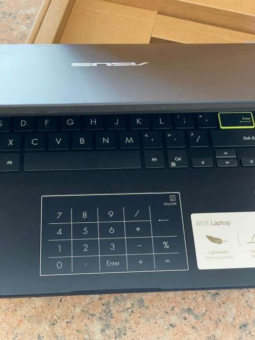 Asus E410M - Intel - 4GB RAM - SSD LAPTOP ~Brand New ~FREE Shipping