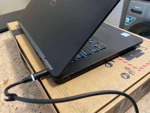 Dell Latitude E7270 Laptop - Intel Core i7 - 8GB RAM - 256GB SSD ~Windows 11 Pro Office 2021