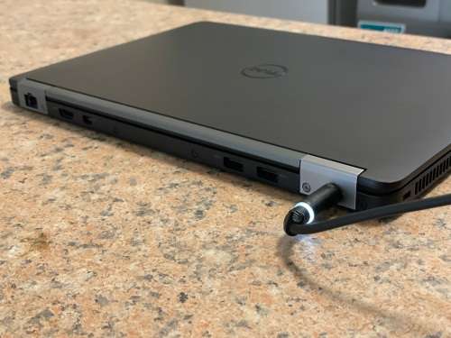 Dell Latitude E7270 Laptop - Intel Core i5 - 8GB RAM - 256GB SSD ~Grade A ~FREE 64GB Memory Stick