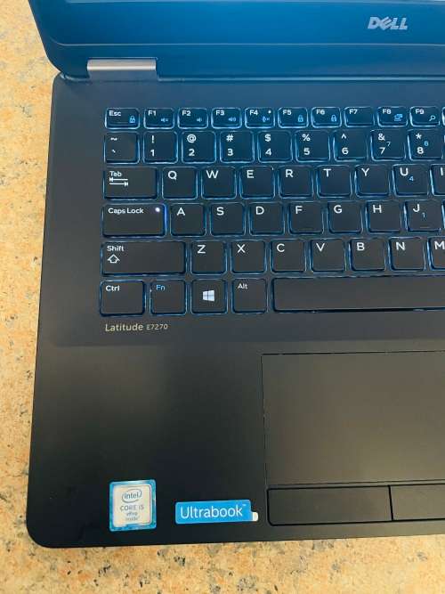 Dell Latitude E7270 Laptop - Intel Core i5 - 8GB RAM - 256GB SSD ~Grade A ~FREE 64GB Memory Stick