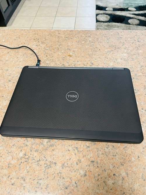Dell Latitude E7450 Laptop - Touchscreen - Intel Core i7 - 16GB RAM - 512GB SSD Windows 11 Pro