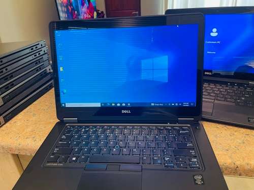 Dell Latitude E5550 15 inches Laptop - Intel Core i5 - 8GB RAM - 256GB SSD - Windows 11 Office 2021