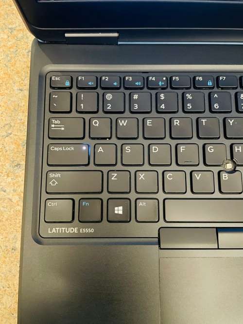 Dell Latitude E5550 Laptop - Intel Core i5 - 16GB RAM - 256GB SSD - Grade A ~FREE 32GB Memory Stick