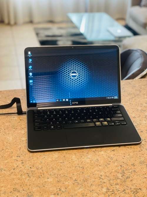 Dell XPS L321X Laptop - Intel Core i7 - 4GB RAM - 256GB SSD ~Grade A ~FREE 32GB Memory Stick