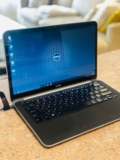 Dell XPS L321X Laptop - Intel Core i7 - 4GB RAM - 256GB SSD ~Grade A ~FREE 32GB Memory Stick
