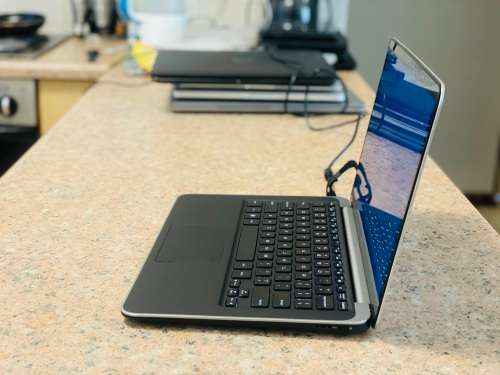 Dell XPS L322X Laptop - Intel Core i5 - 4GB RAM - 256GB SSD ~Grade A ~Windows 11 & Office 2021