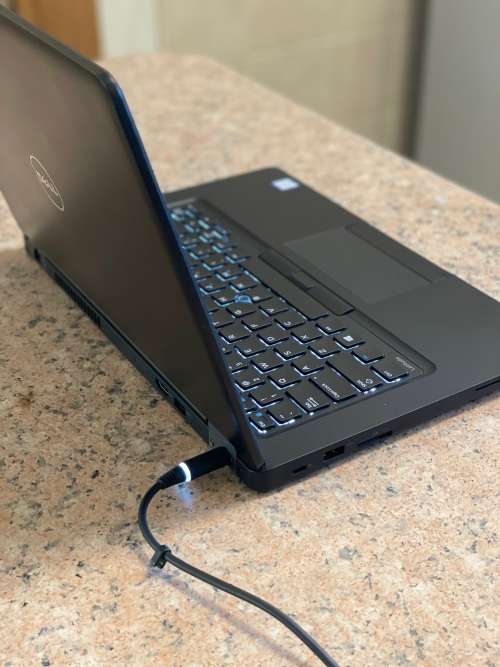 Dell Latitude E5480 Laptop - Intel Core i5 7th Gen- 16GB RAM - 256GB SSD ~Windows 11 Office 2021