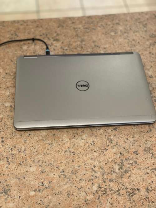 Dell Latitude E7240 Laptop - Intel Core i5 - 16GB RAM - 256 SSD Windows 11 Pro Office 2021