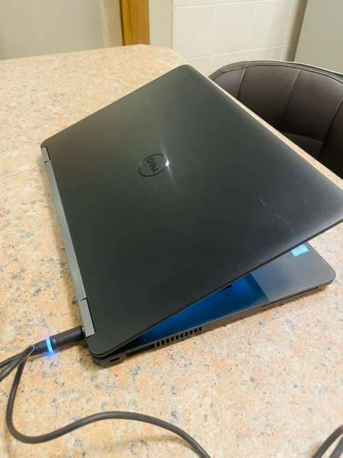 Dell Latitude E7470 Laptop - Intel Core i5 - 8GB RAM - 512GB SSD ~Grade A Windows 11 Pro Office 2021
