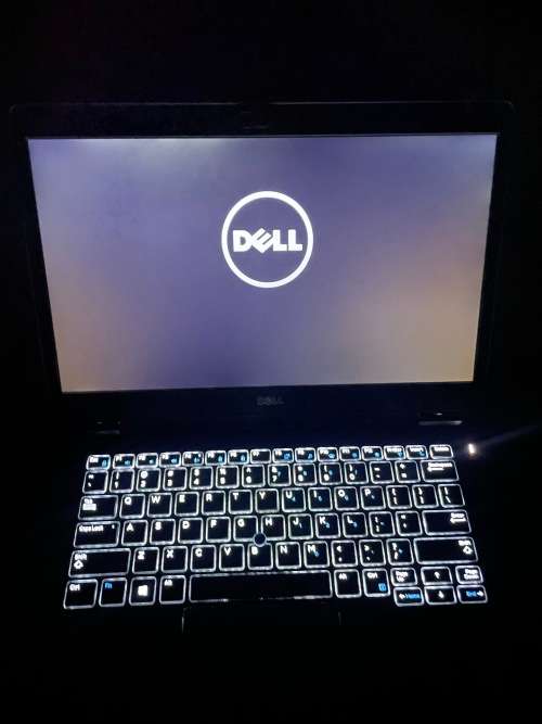 Dell Latitude Laptop E7470 - Intel Core i5 - 8GB RAM - 512GB SSD ~Windows 11 Pro Office 2021