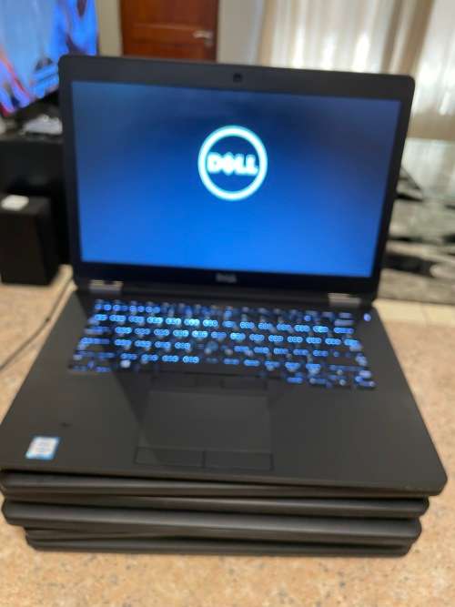 Dell Latitude Laptop E7470 - Intel Core i5 - 8GB RAM - 512GB SSD ~Windows 11 Pro Office 2021