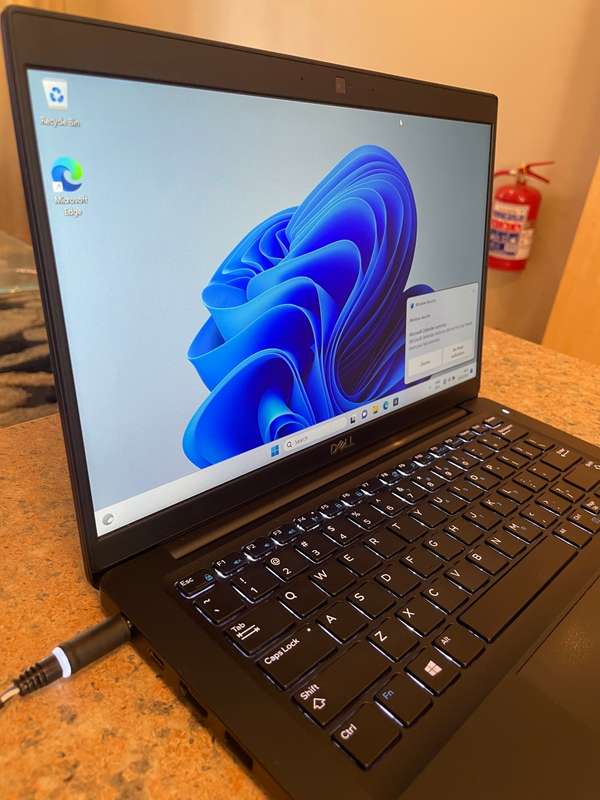 Dell Latitude 7390 Laptop - Intel Core i5 8th Gen - 16GB RAM - 256GB SSD Windows 11 Pro Office 2021