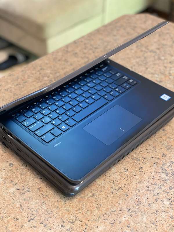 Dell Latitude 3380 Laptop - Intel Core i5 7th Gen 8GB RAM - 500GB HDD - Grade A
