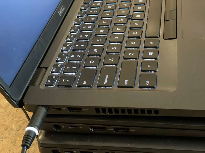 Dell Latitude 5400 14-inch QuadCore i5-8665U 16GB RAM 512GB SSD Windows 11 Pro Office 2021