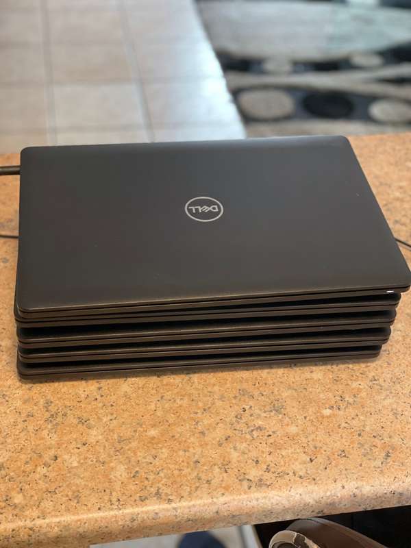 Dell Latitude 3580 15.6-inch DualCore i3-6600U 8GB RAM 256GB SSD Win 11 Pro Laptop Free 64GB Stick