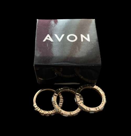 Avon Rings Set of 3