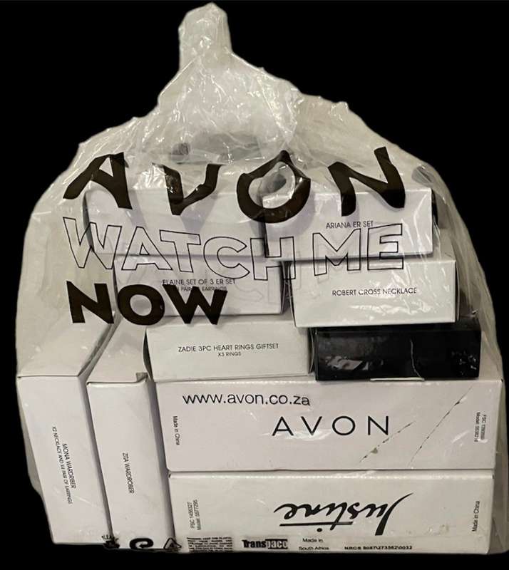 Avon & Justine Jewellery Mystery Lot of 10
