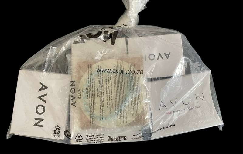 Avon Jewellery Lot of 6