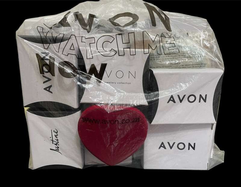 Giant Mystery lot of 15 Avon & Justine Jewellery